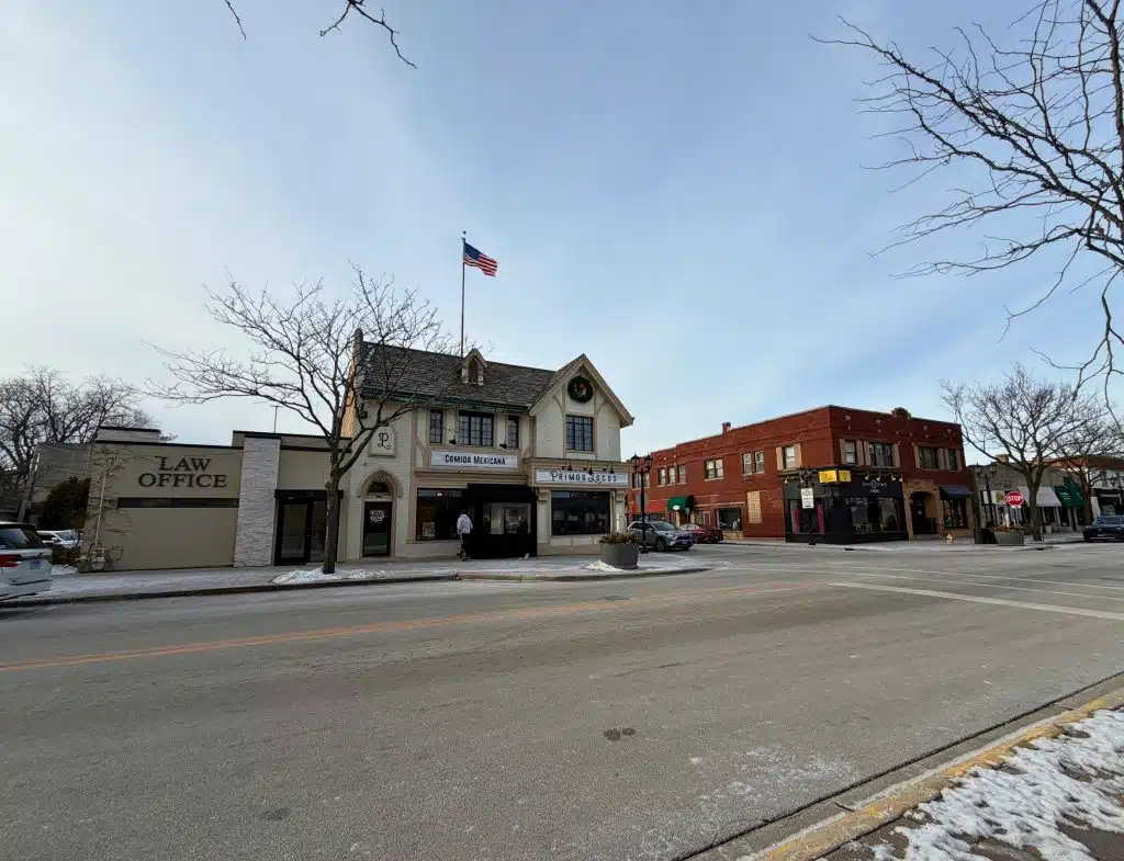 Hey Elmhurst! - Christmas in Elmhurst, IL - Primos Locos