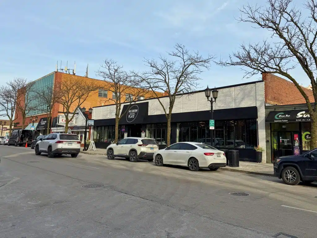 Hey Elmhurst! - Mother's Day in Elmhurst, IL - Modern Plate