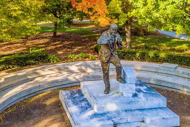 Hey Elmhurst! - Art Crawl - Elmhurst University - Niehbuhr Statue